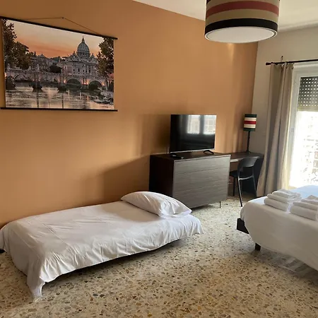 Appartamento Panoramic Penthouse 10m From Metro A